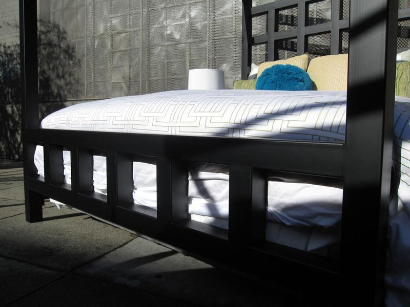 DungeonBeds ::: Dore Alley Bed - DungeonBeds :::: Built Tough to Play Hard