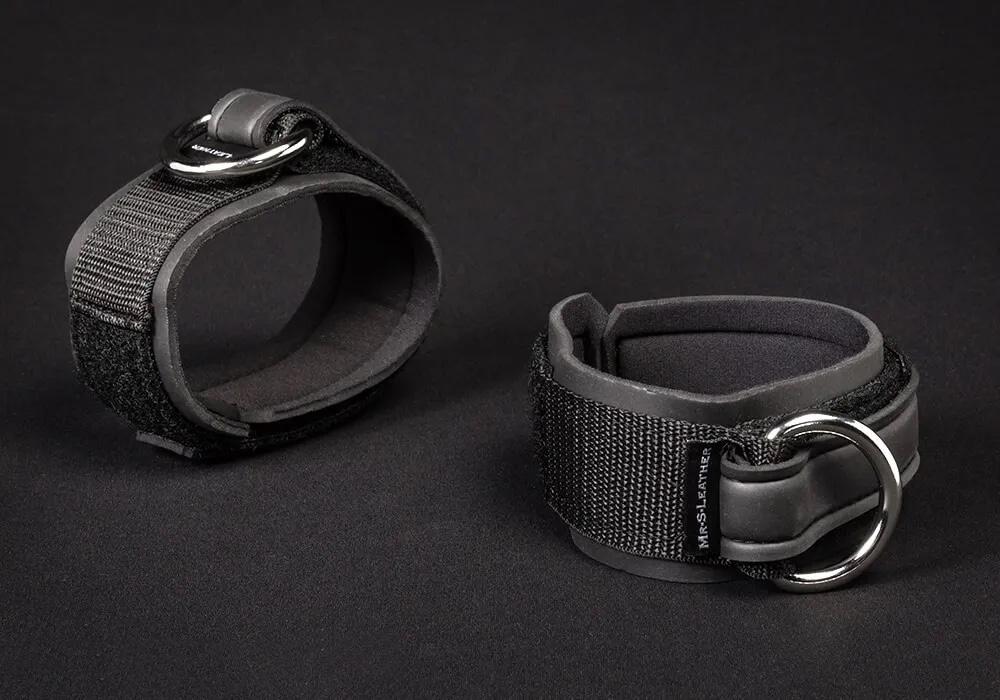 Neoprene Quick Restraints Leather DungeonBeds